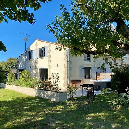 La Maison du Champ de Beaumont Galgon Extérieur photo