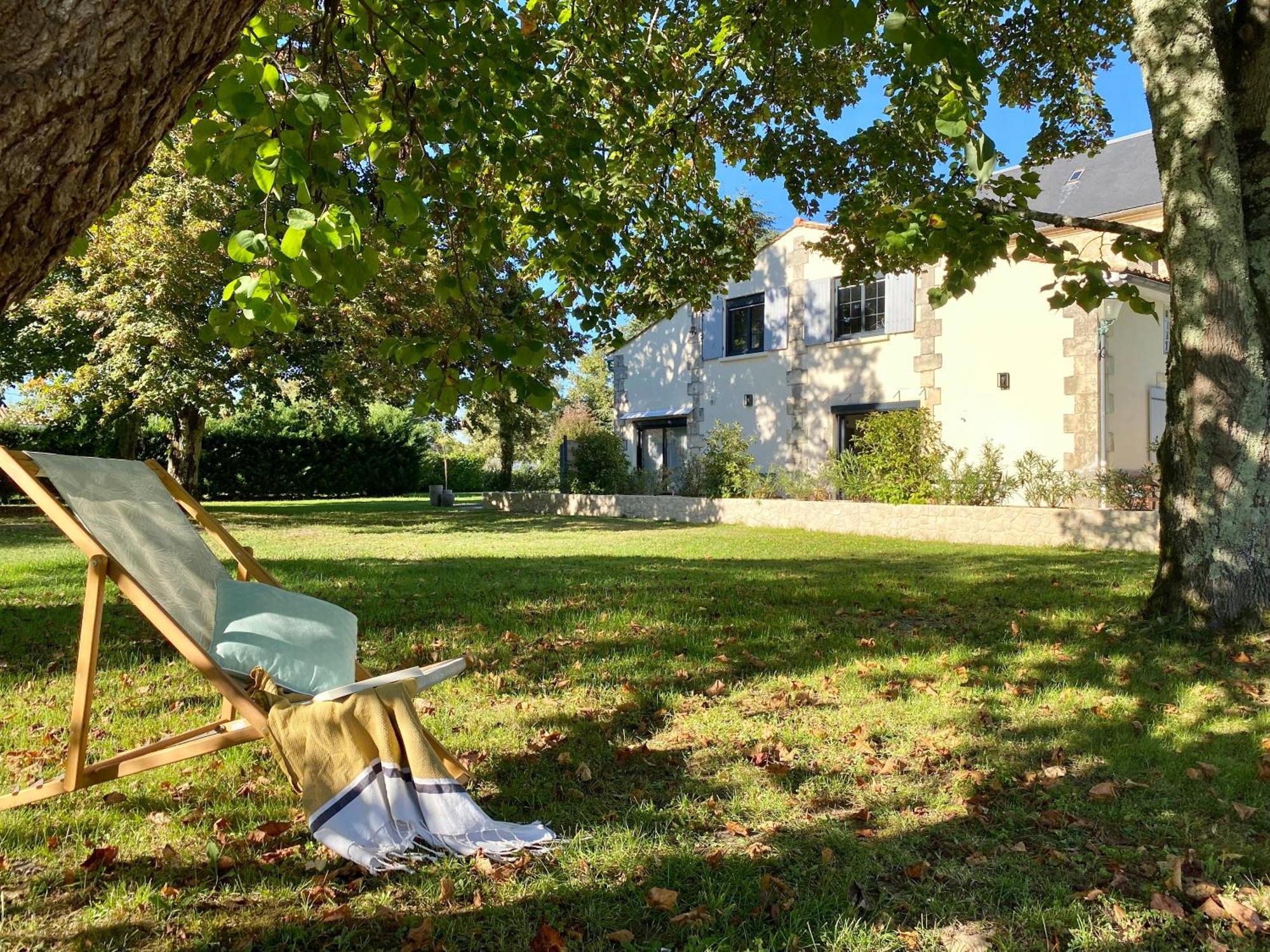 La Maison du Champ de Beaumont Galgon Extérieur photo