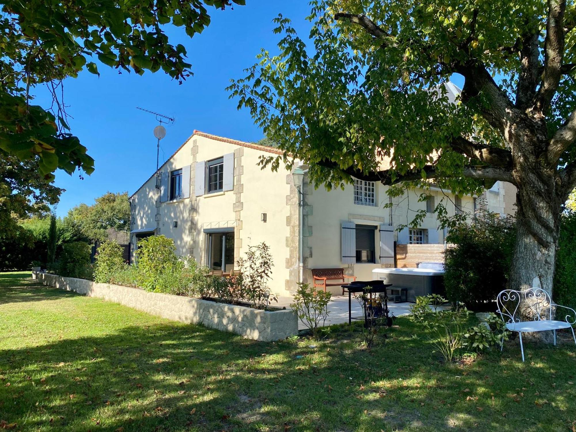 La Maison du Champ de Beaumont Galgon Extérieur photo